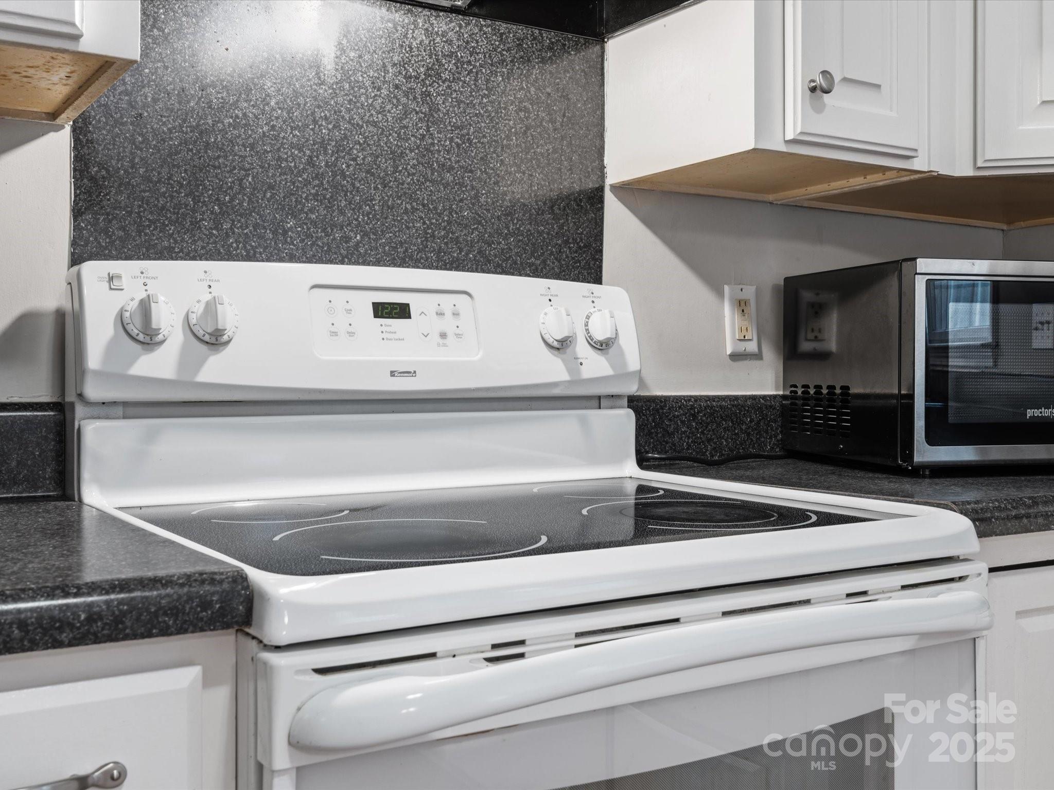 Oakland Villas - Residential