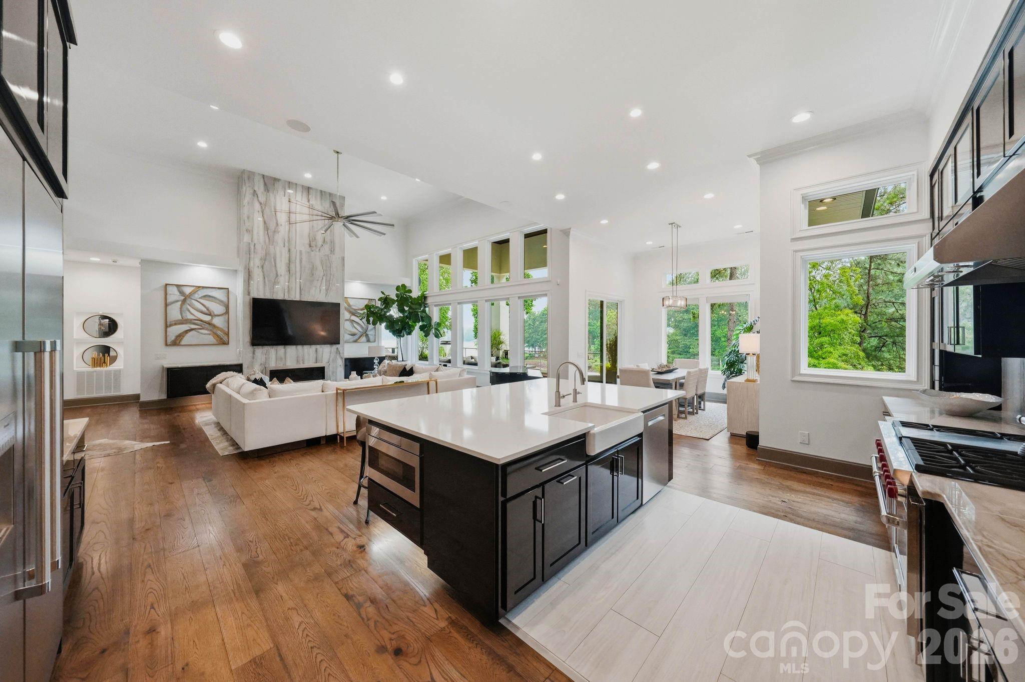106 Norcross Lane