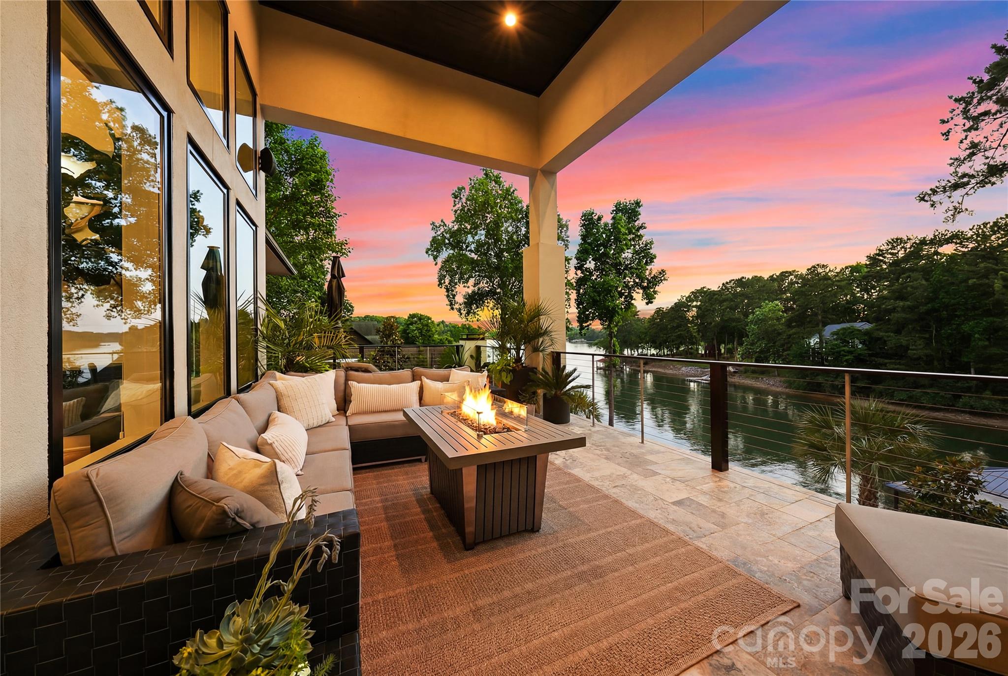 106 Norcross Lane