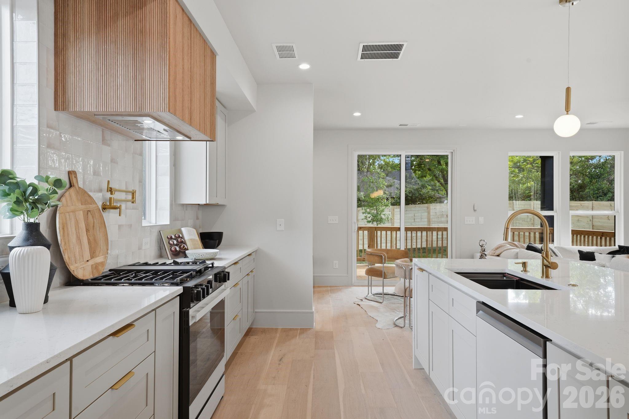 Davis Park - Residential
