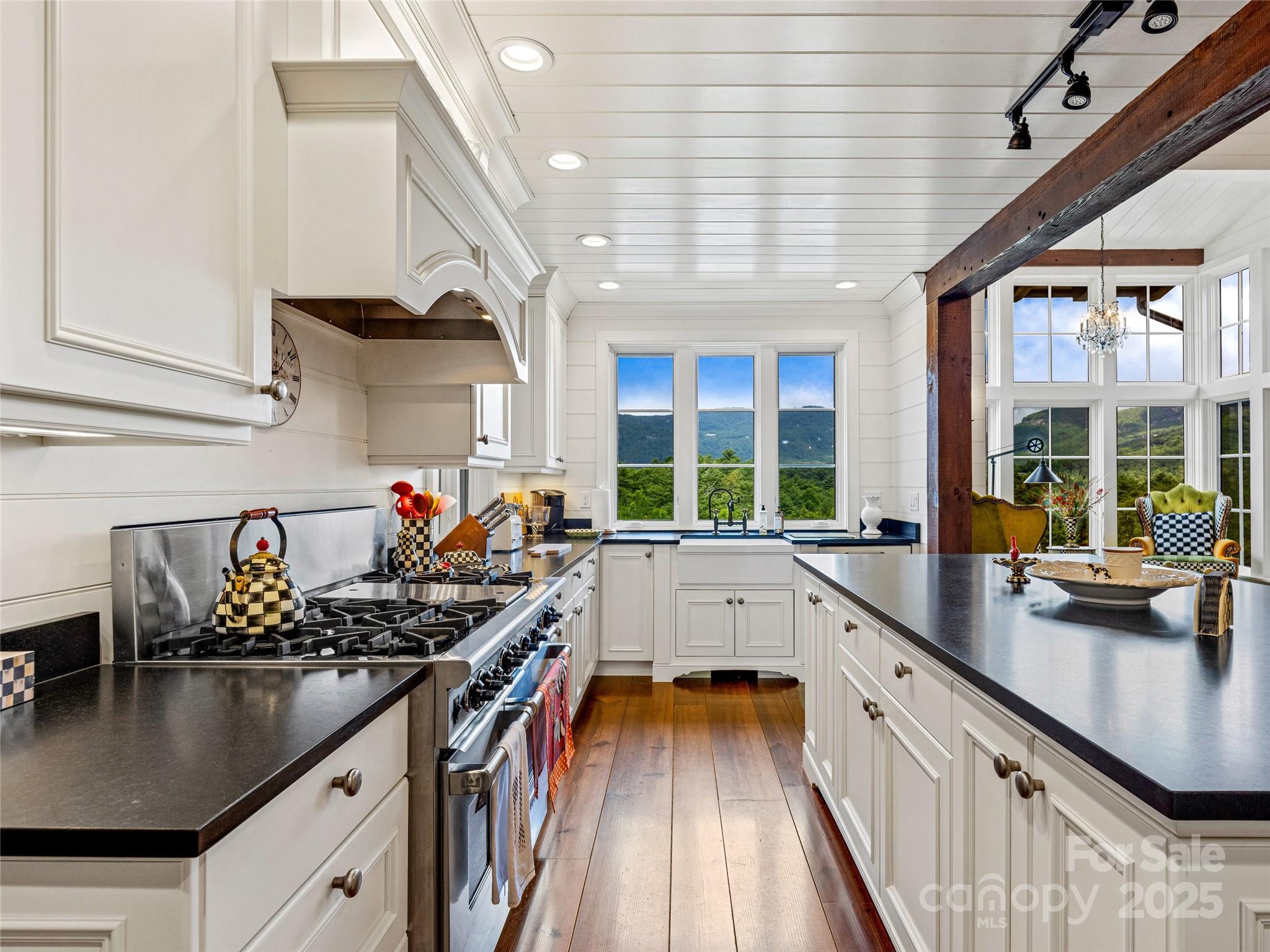 Lake Toxaway Estates - Residential