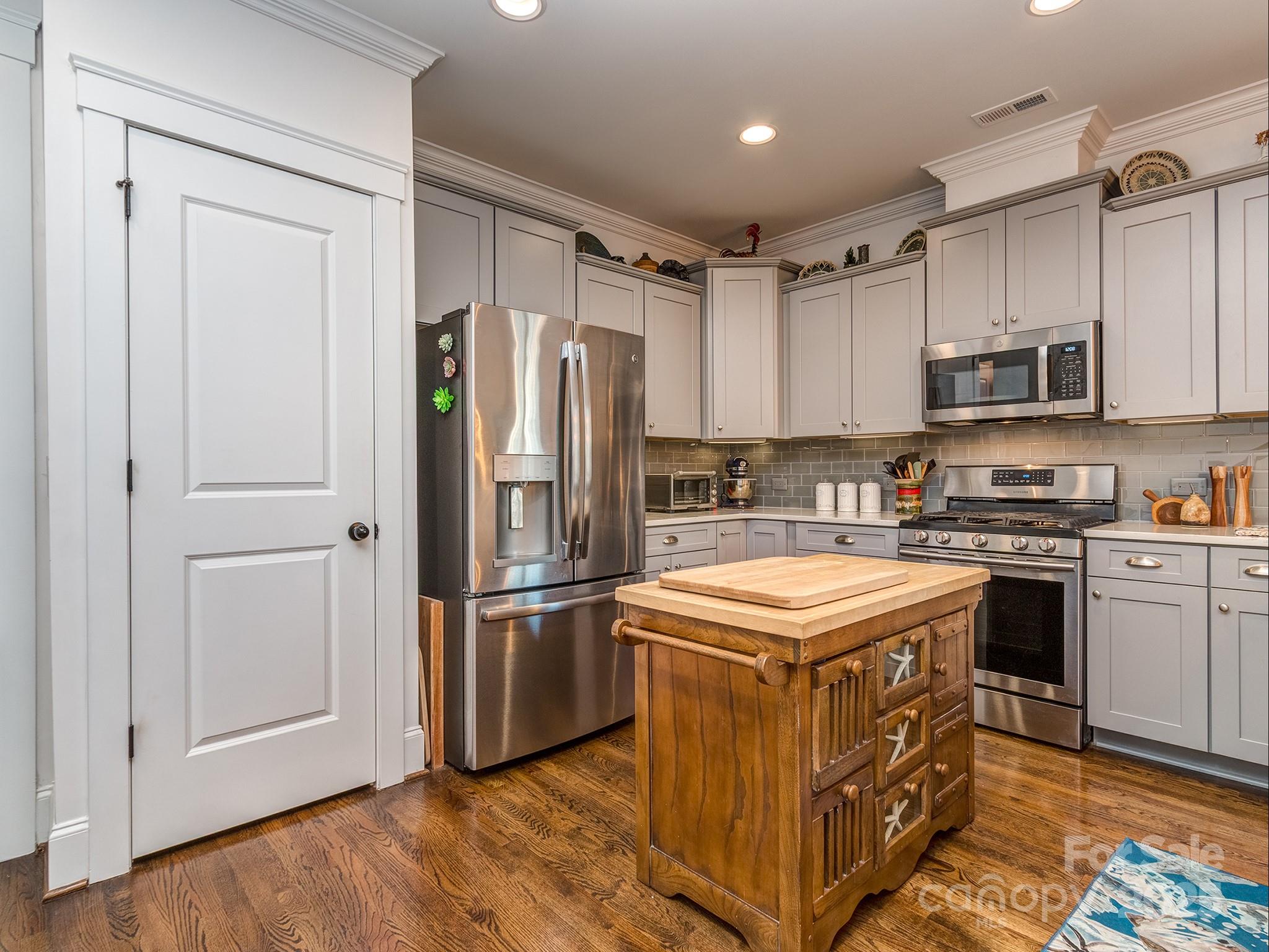 Riverwalk - Residential