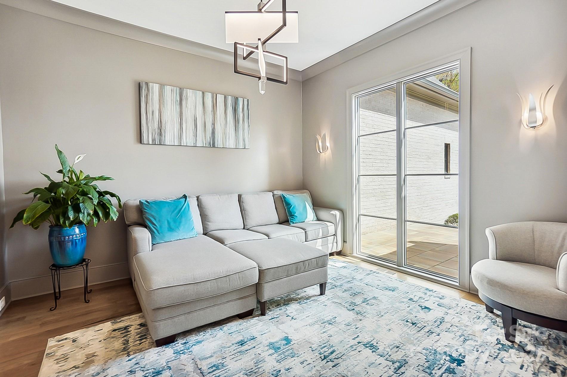 Cardinal Crest - Residential