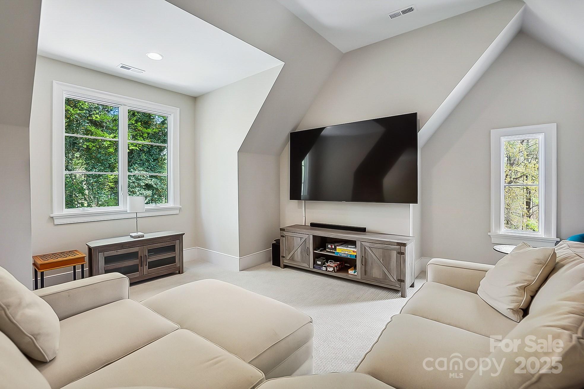 Cardinal Crest - Residential