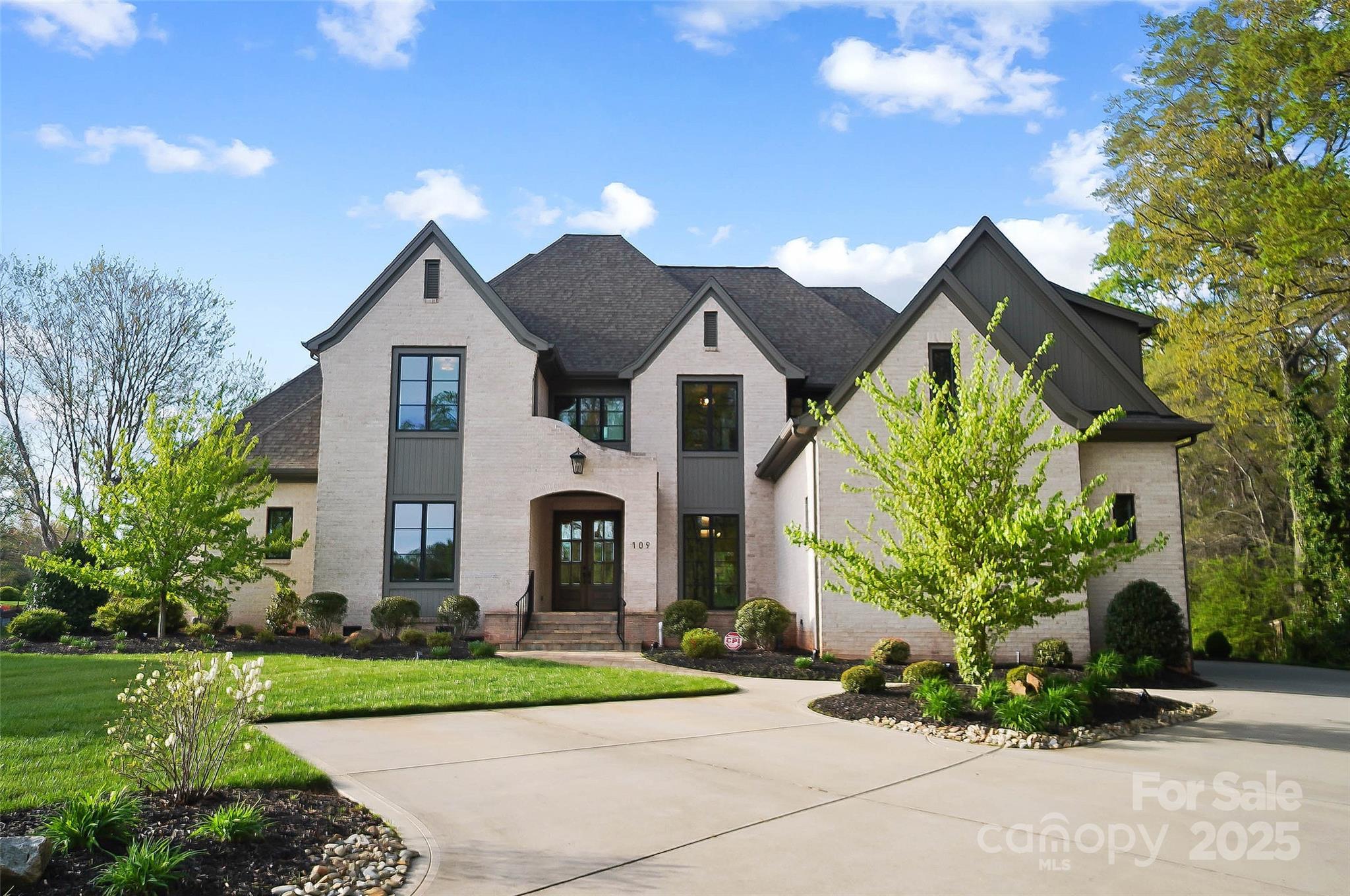 109 Redbird Lane