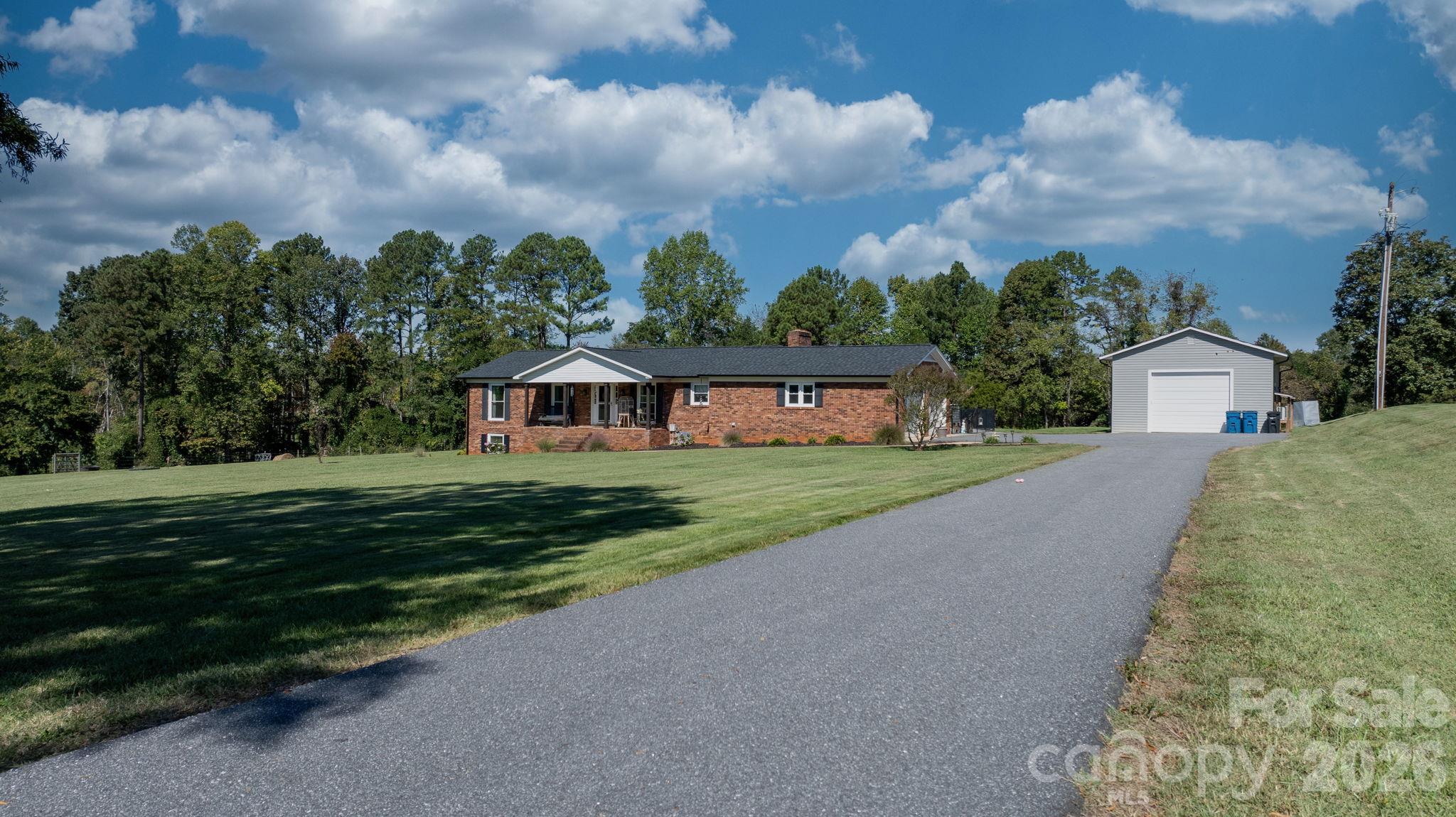 7546 Long Island Road