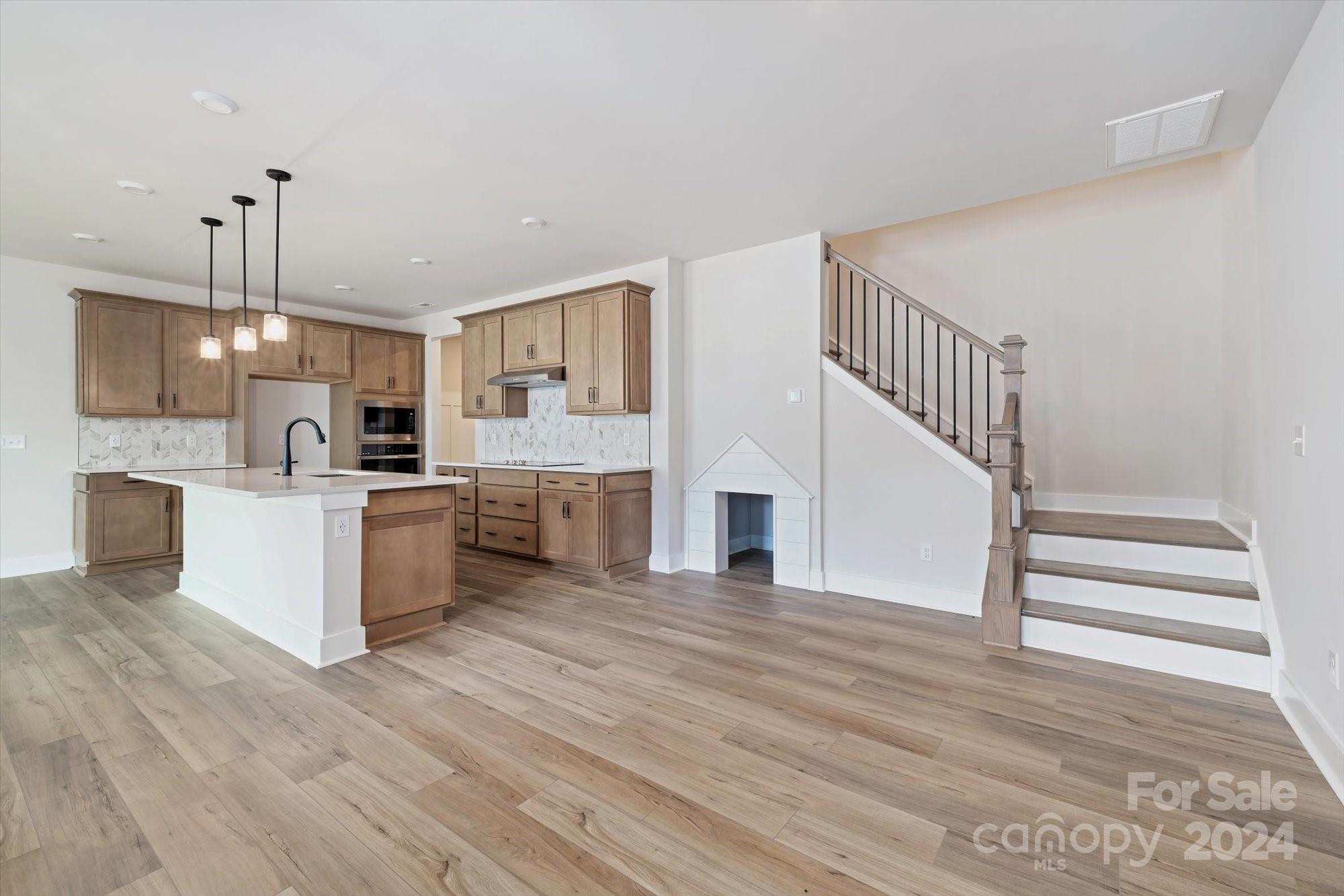 Seven Oaks - Residential