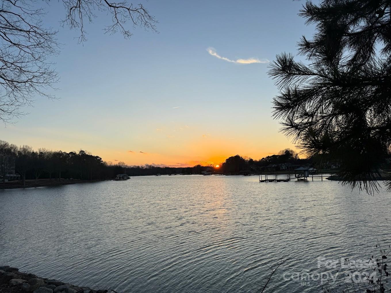 Mooresville, North Carolina 28117, United States, 1 Bedroom Bedrooms, ,2 BathroomsBathrooms,Residential,Active,38572