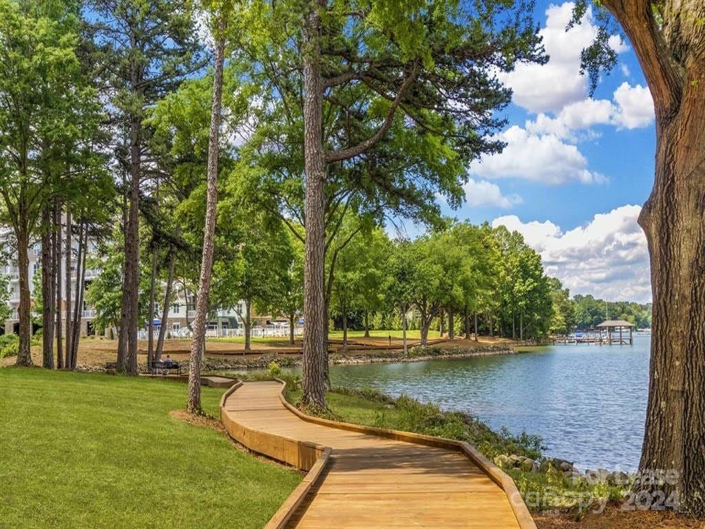 Mooresville, North Carolina 28117, United States, 1 Bedroom Bedrooms, ,2 BathroomsBathrooms,Residential,Active,38572