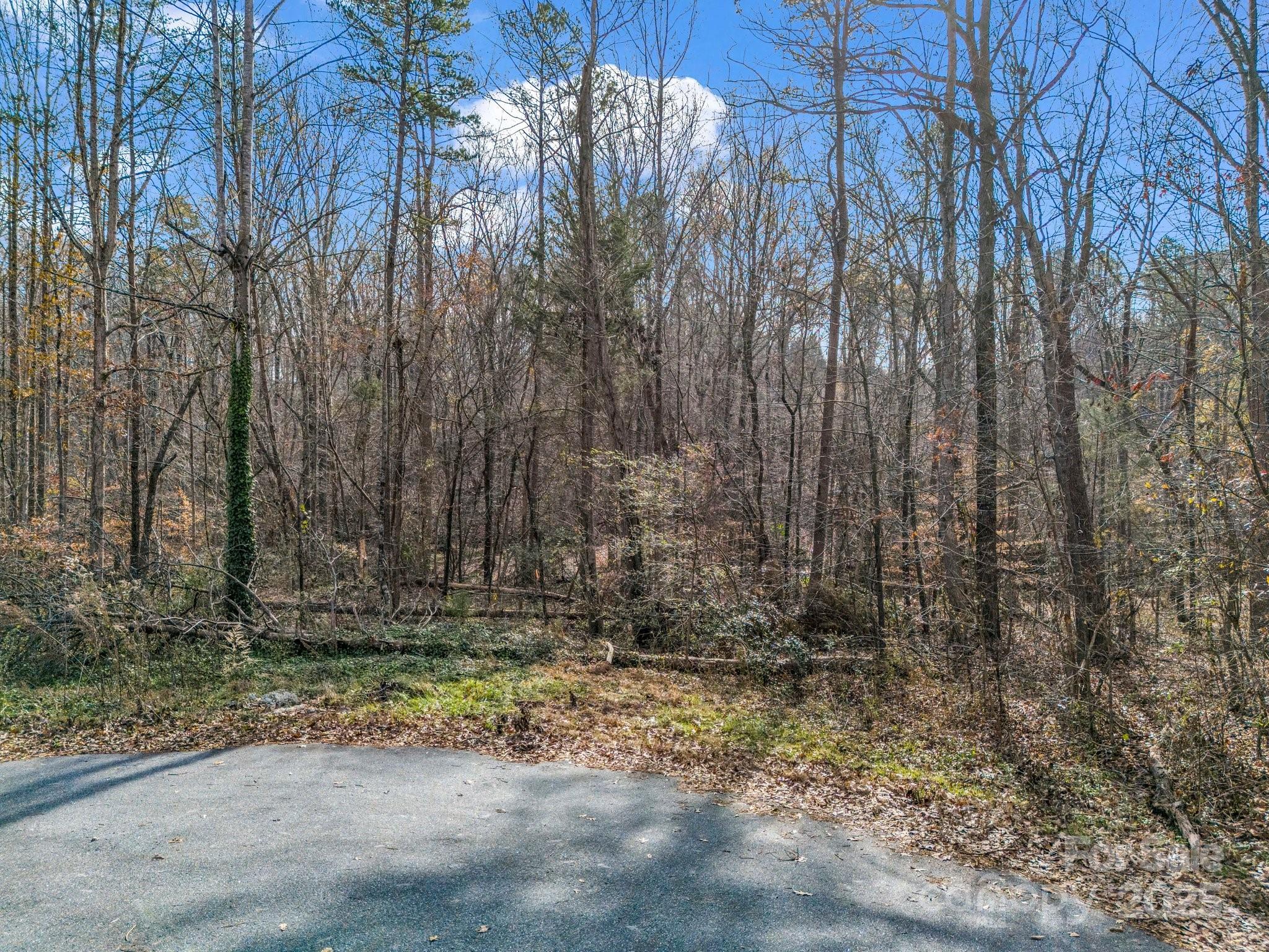 00 Pinecrest Drive