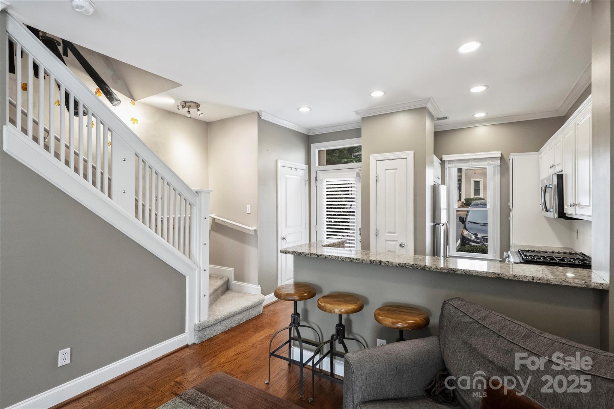 1073 Park West Drive