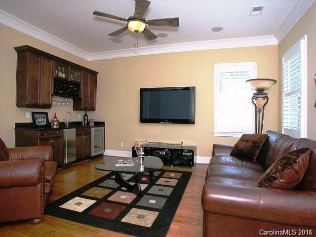 Myers Park - Residential Lease