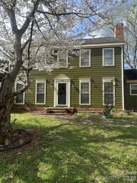 7309 Palmetto Court Charlotte NC 28227