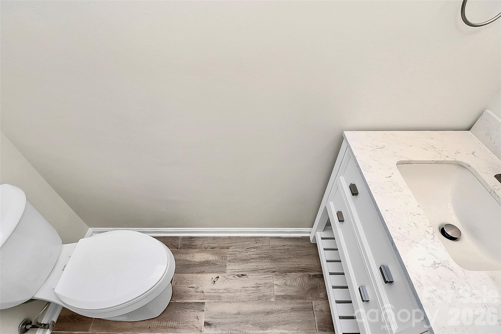 Manor Lake - Residential