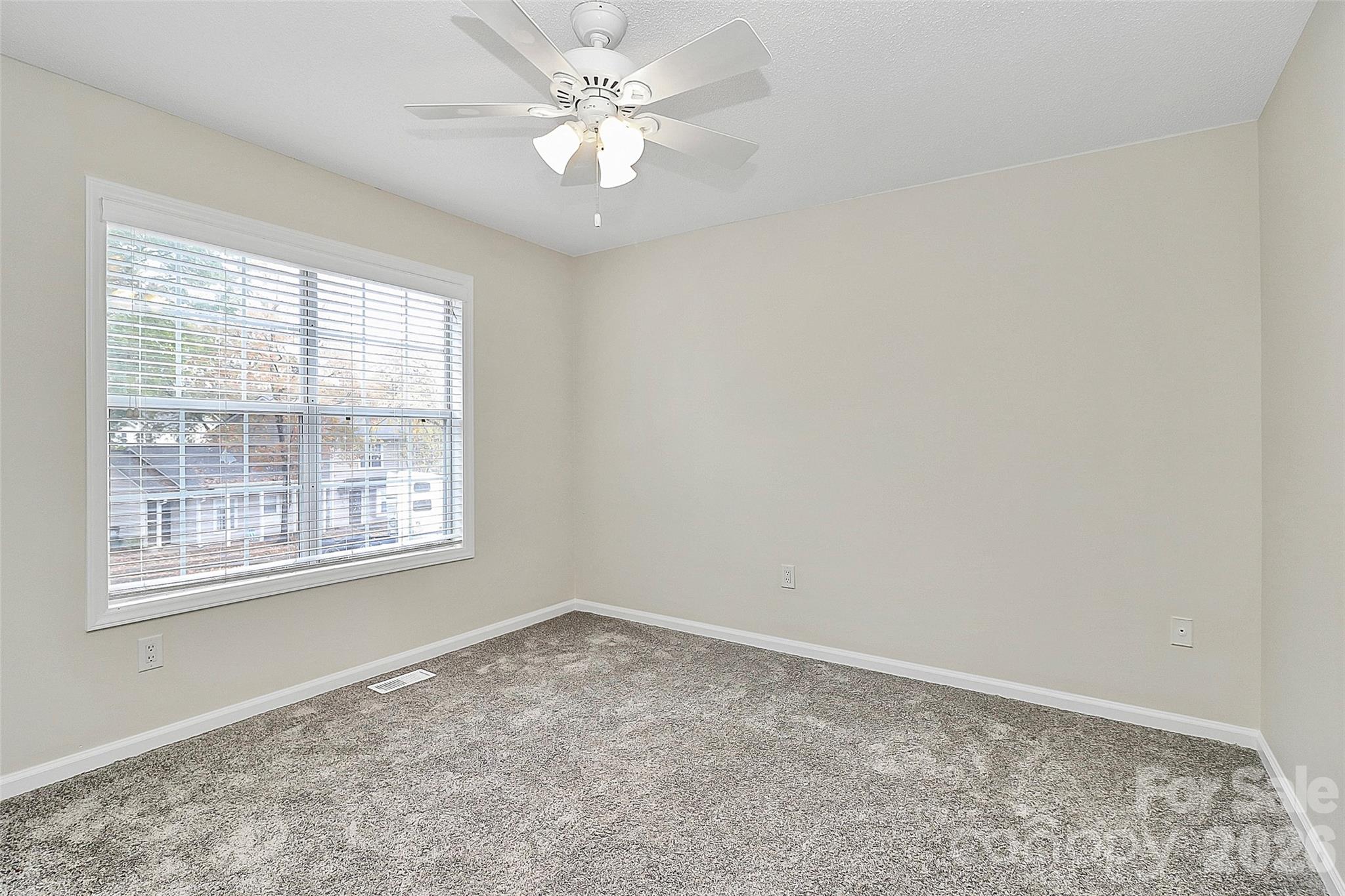 Manor Lake - Residential