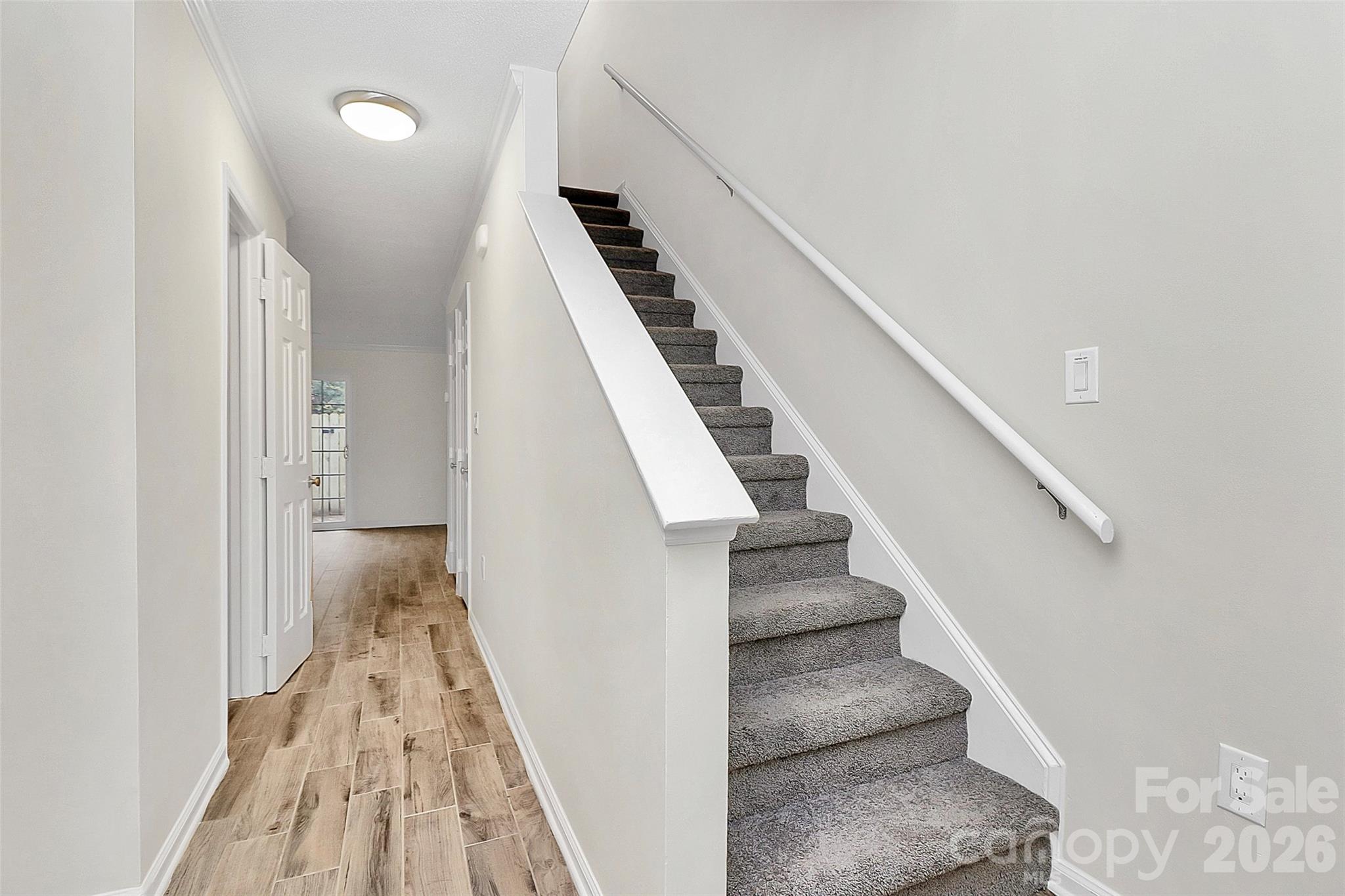 Manor Lake - Residential