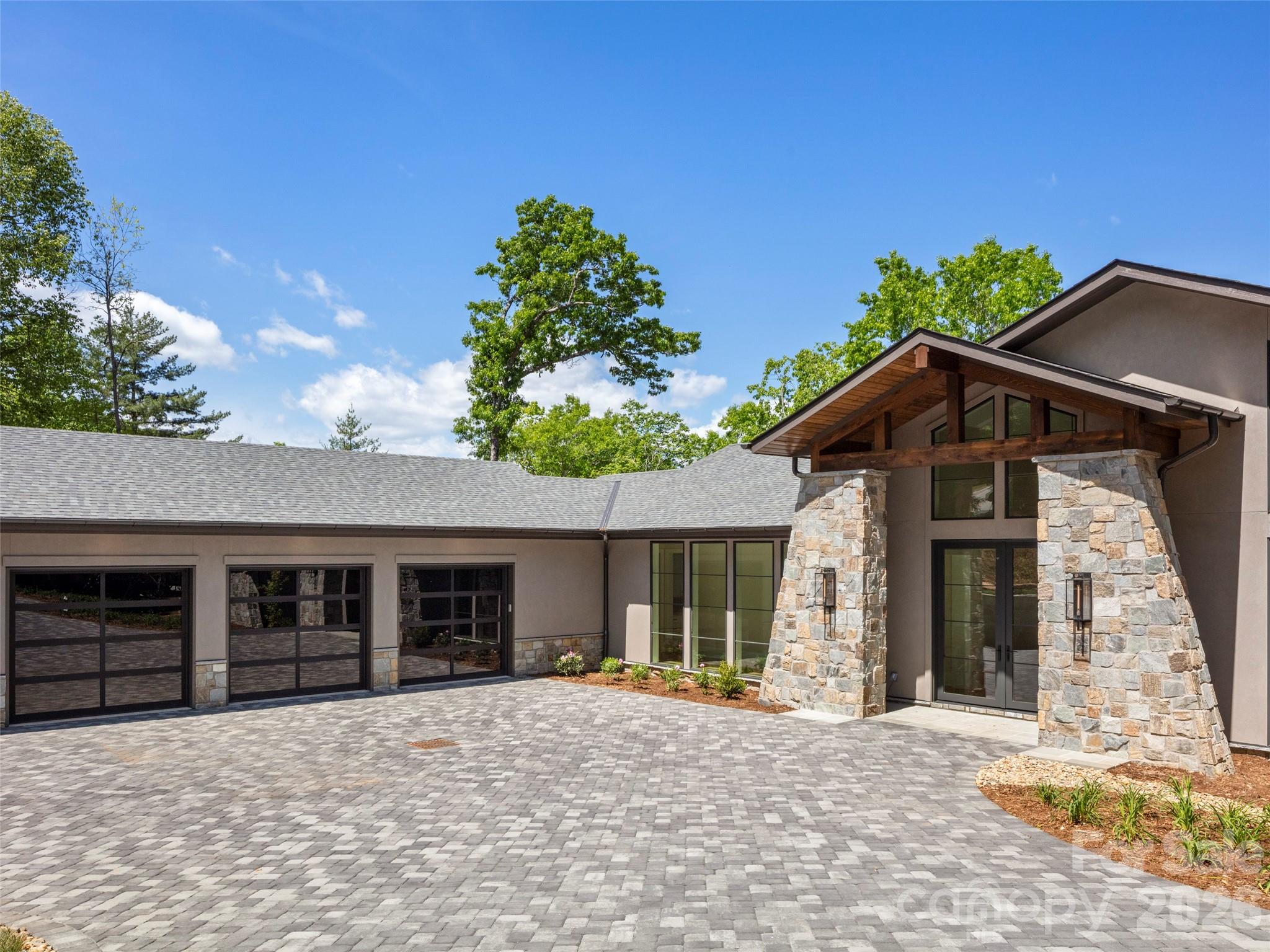 87 Misty Valley Parkway