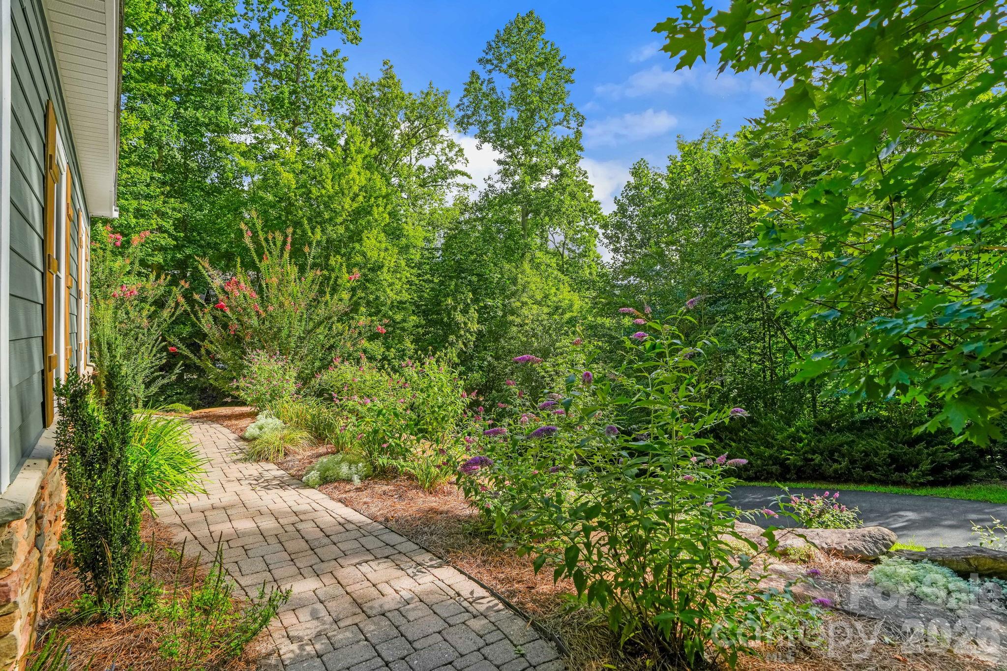 455 Blue Mist Way