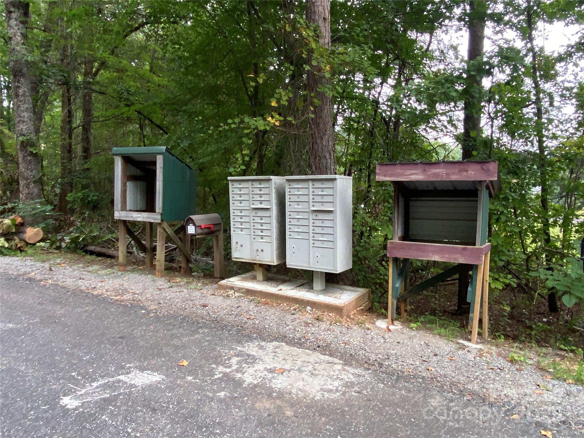 00 Springvalley Drive