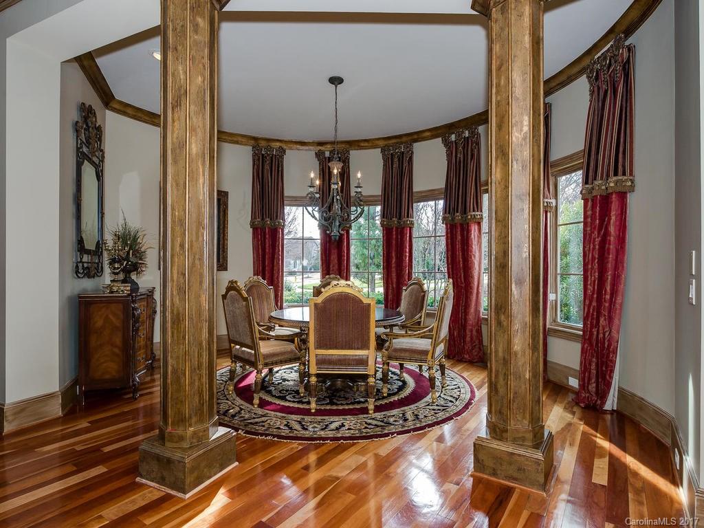 The Peninsula - Residential