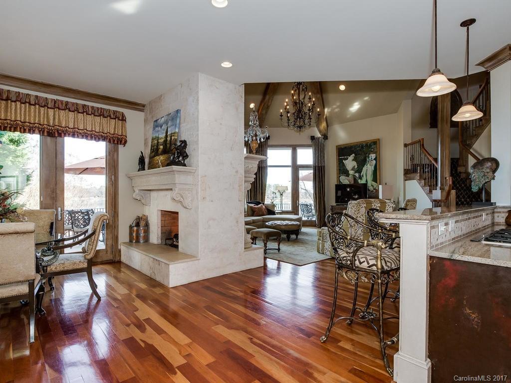 The Peninsula - Residential