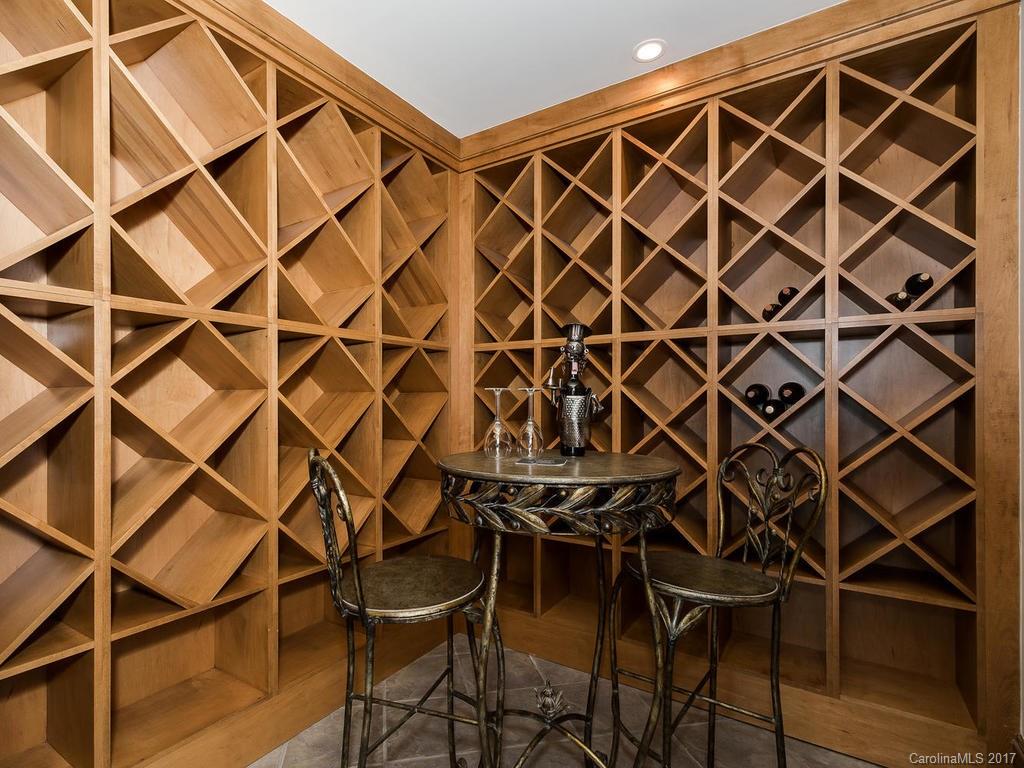 The Peninsula - Residential