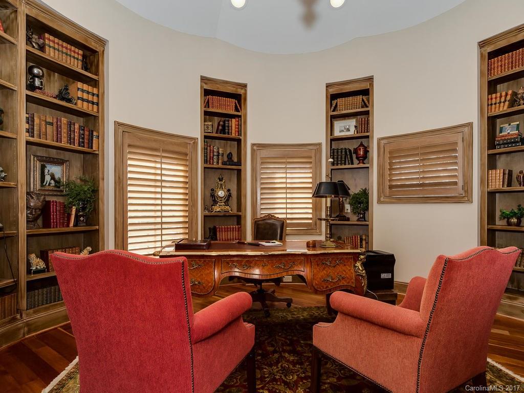 The Peninsula - Residential