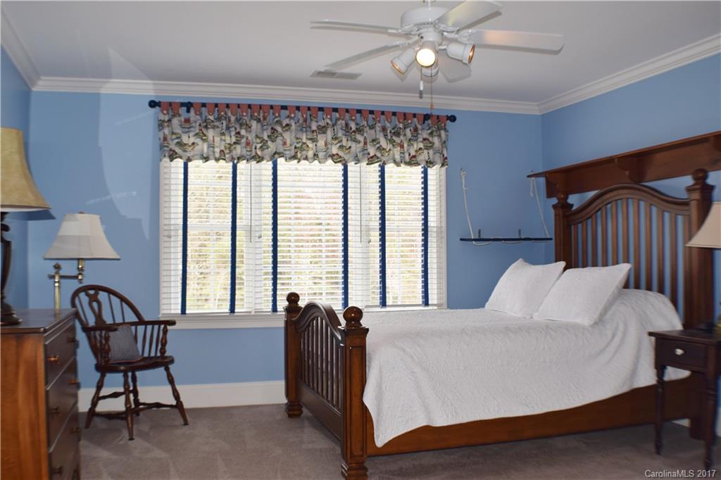 Queens Cove - Residential