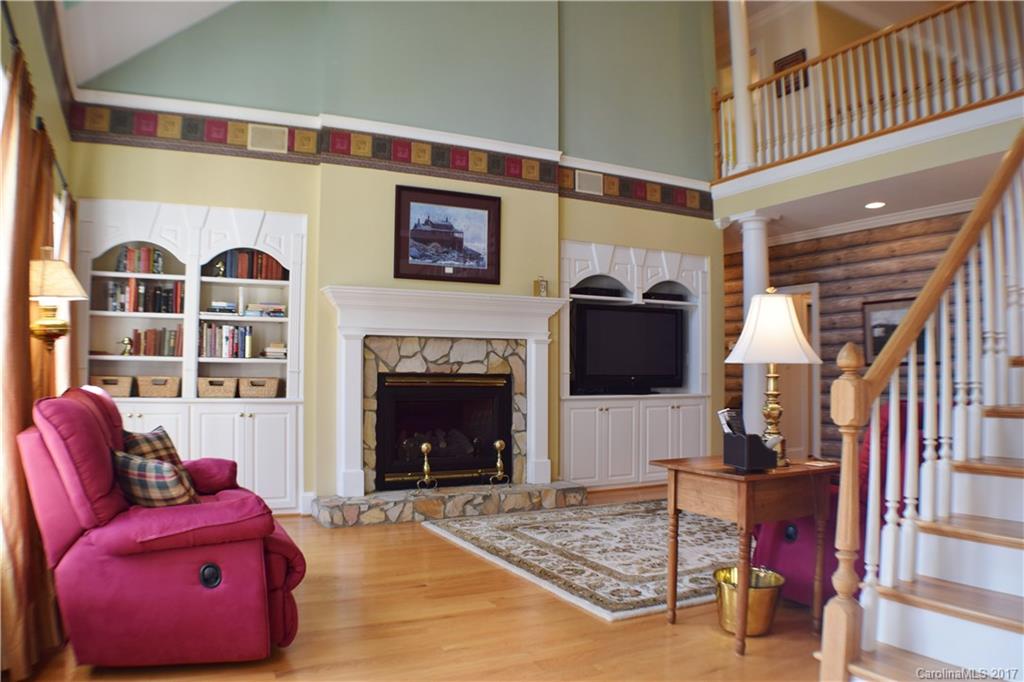 Queens Cove - Residential