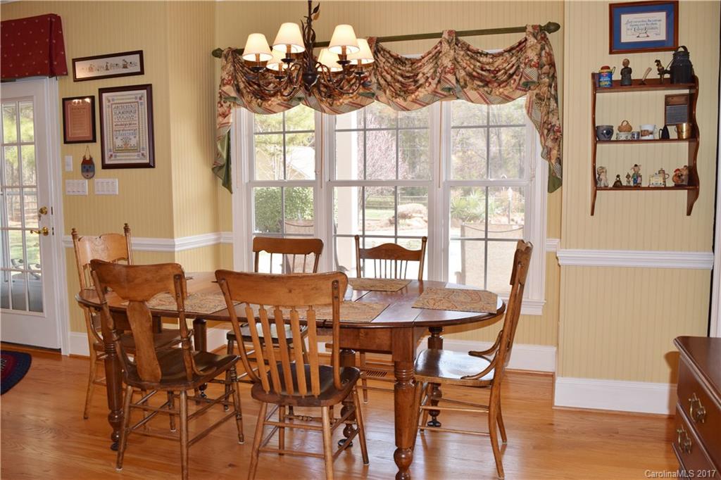 Queens Cove - Residential