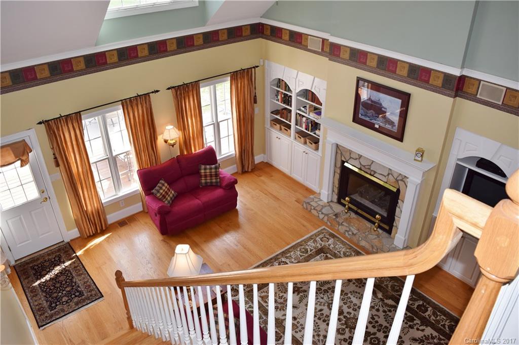 Queens Cove - Residential