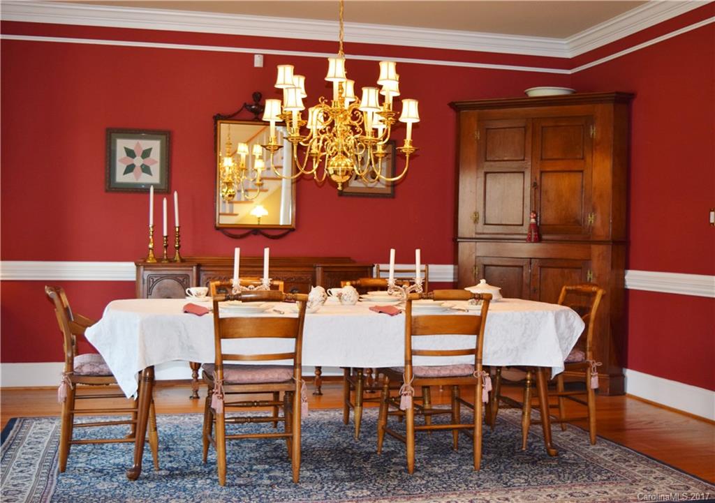 Queens Cove - Residential