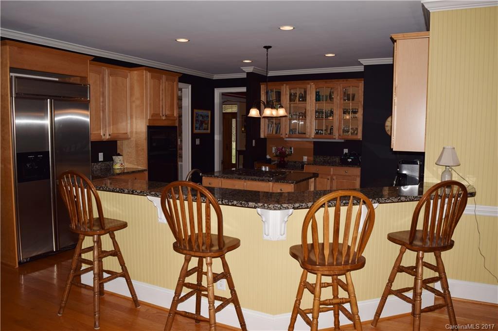 Queens Cove - Residential