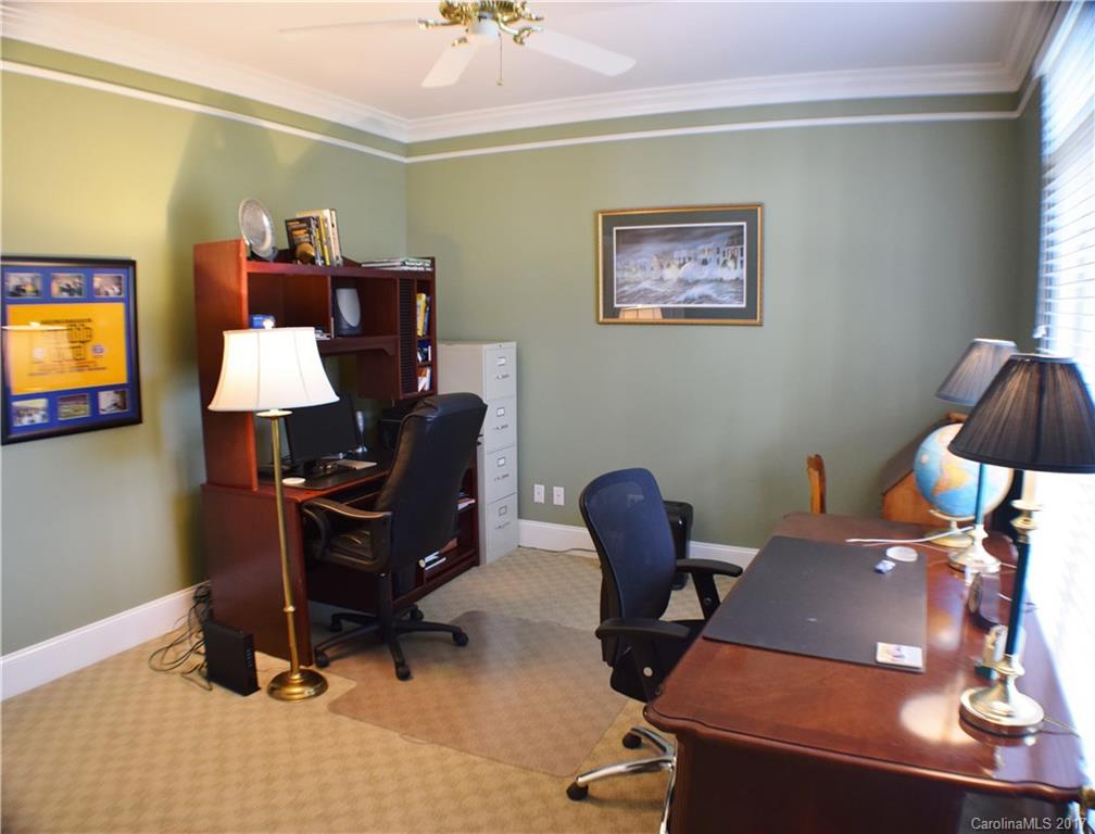 Queens Cove - Residential