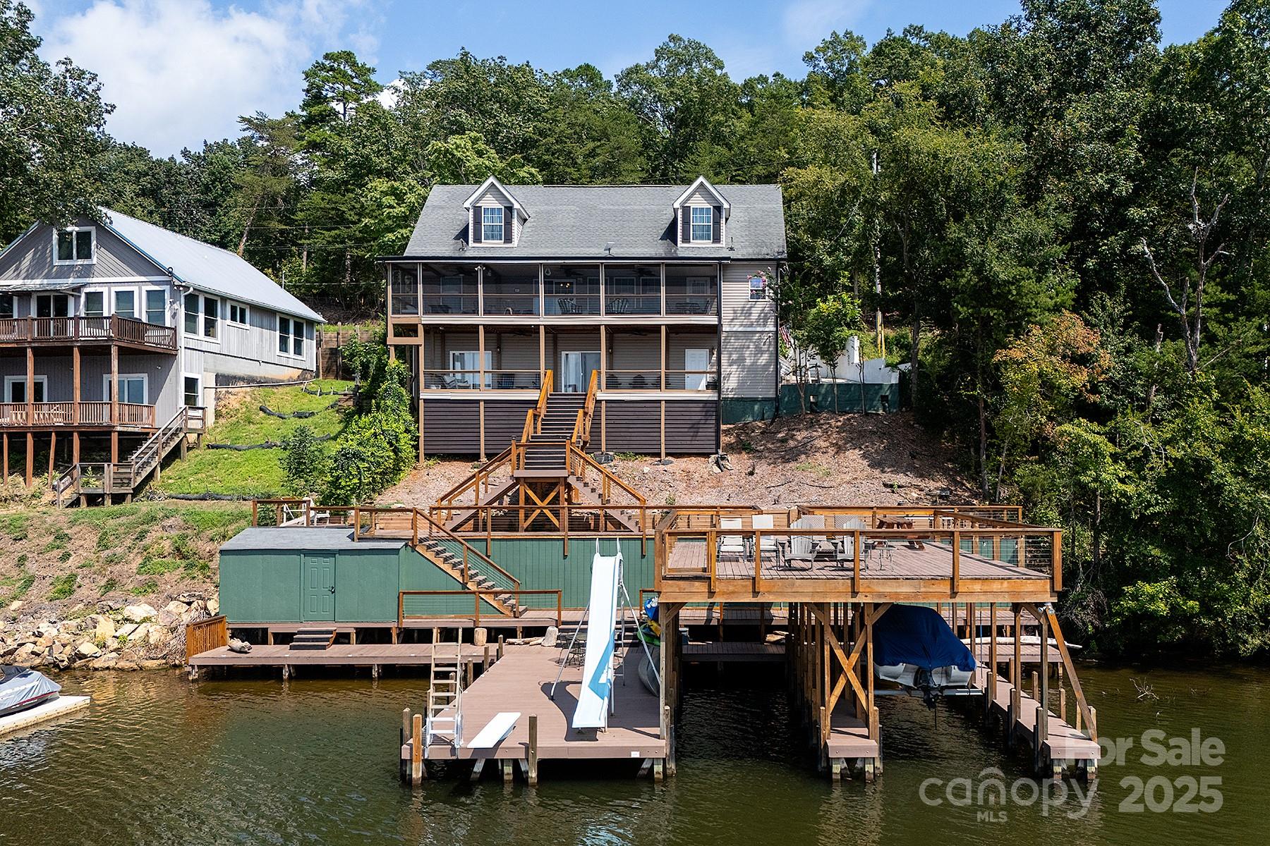 279 Lakewood Circle