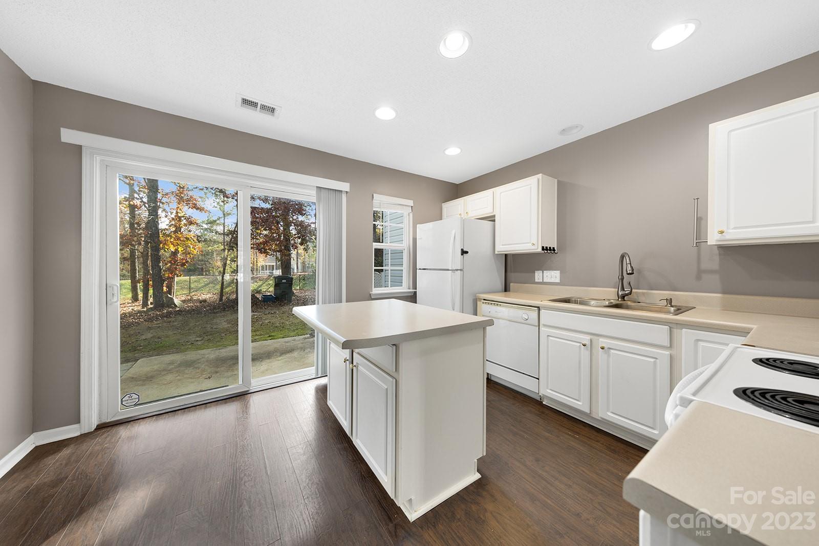 Lexington Commons - Residential