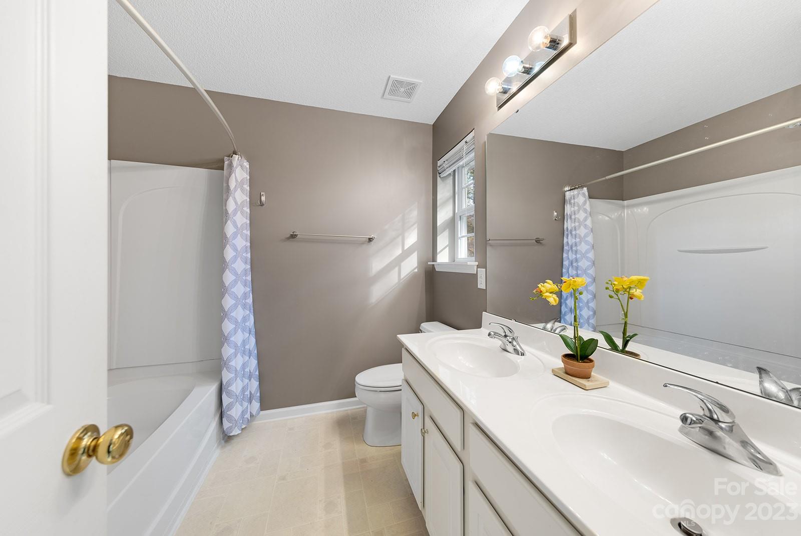 Lexington Commons - Residential