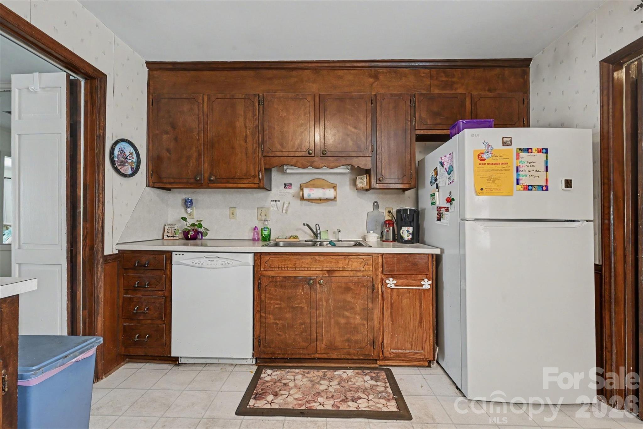 6869 Dumbarton Drive