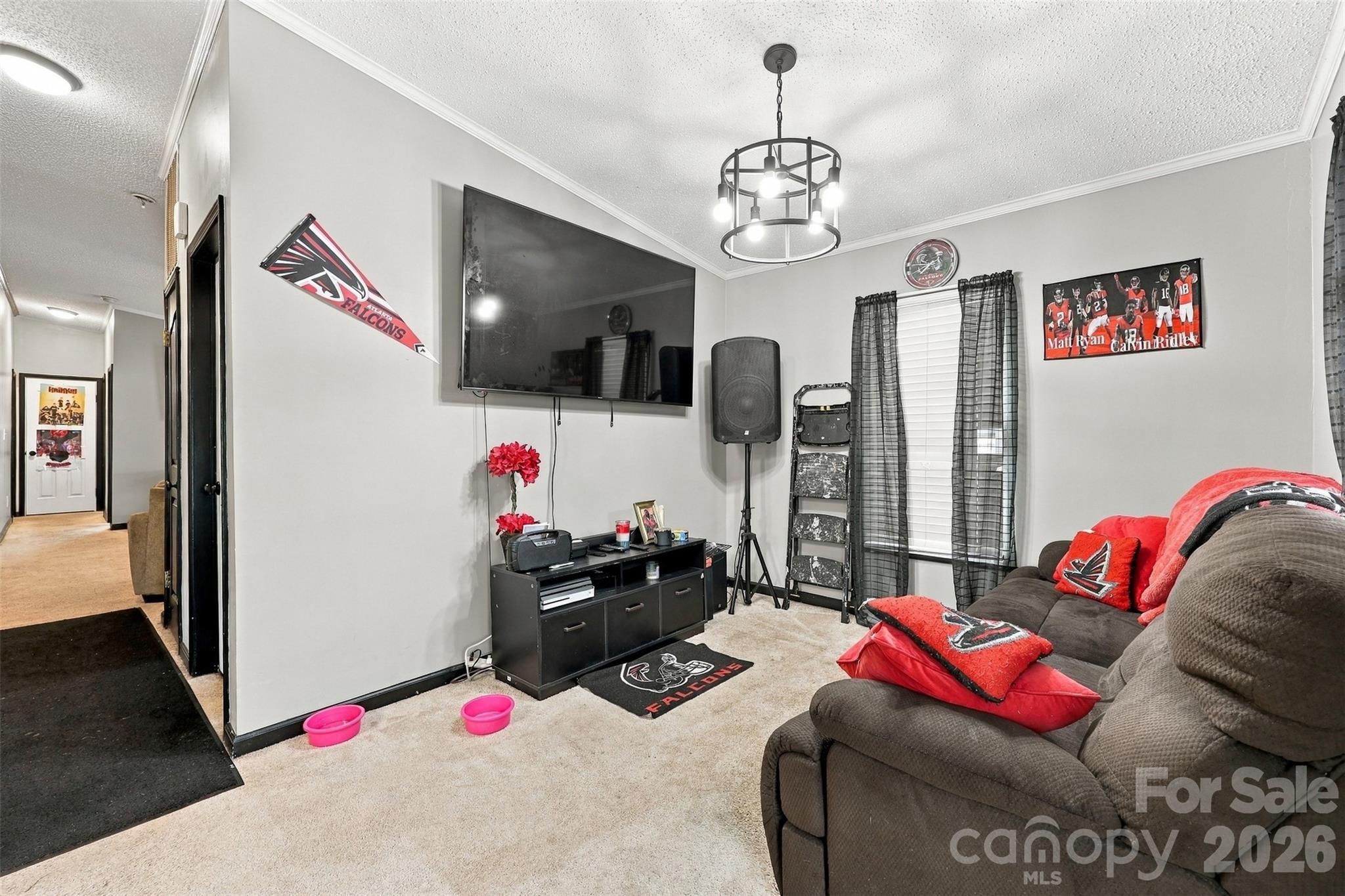455 Castlewood Circle