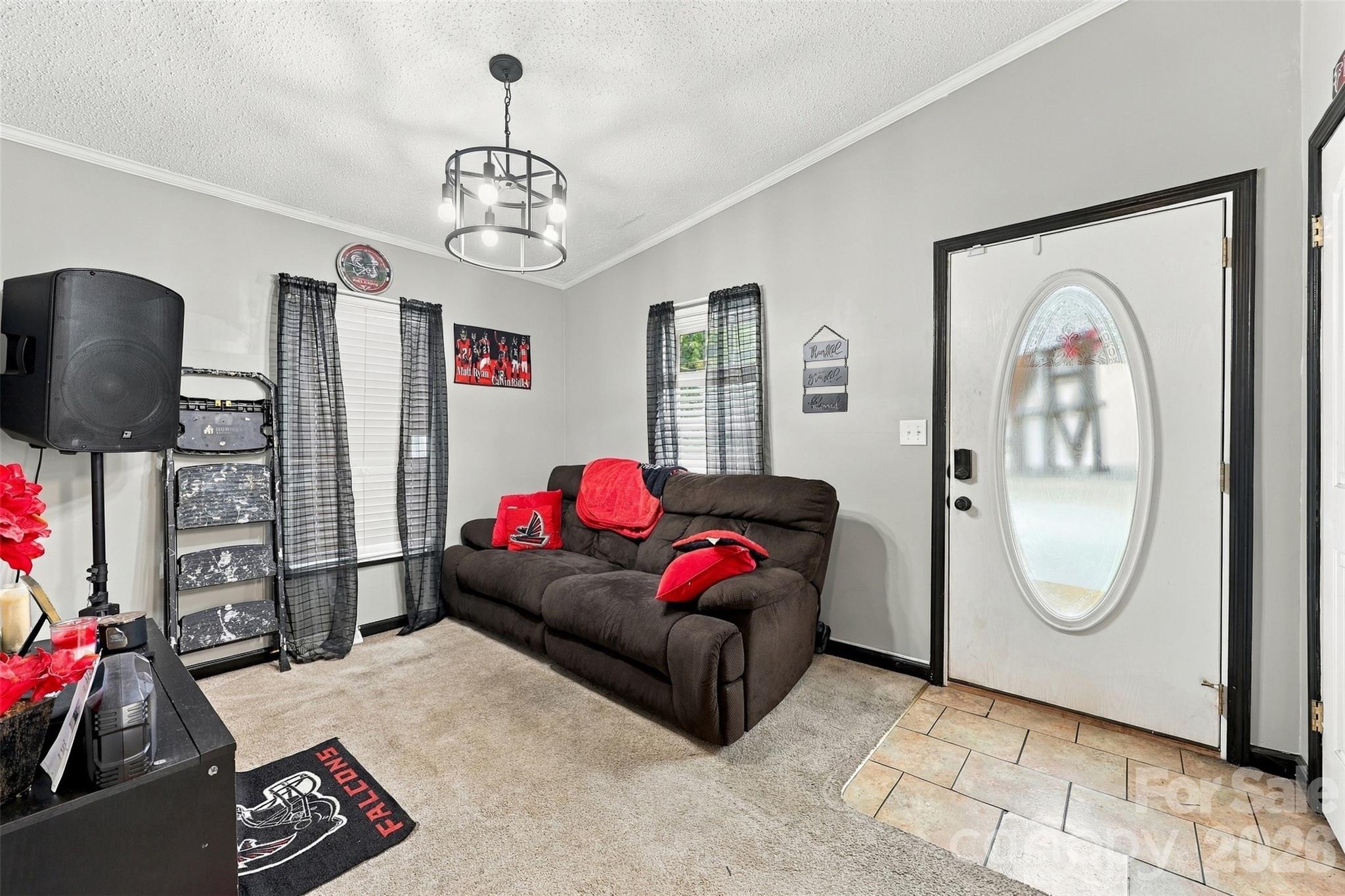 455 Castlewood Circle