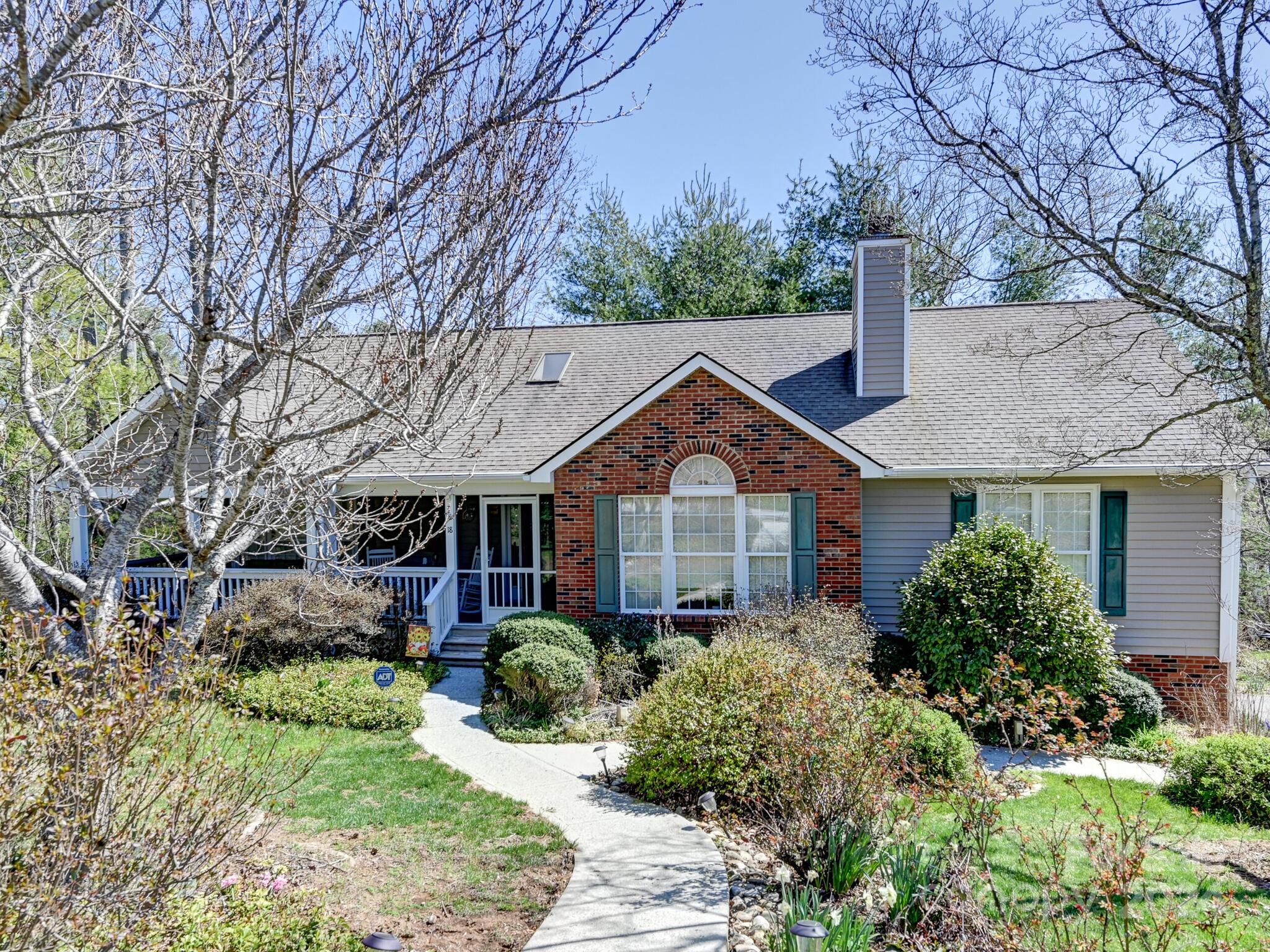 Old Applewood Hollow - Residential