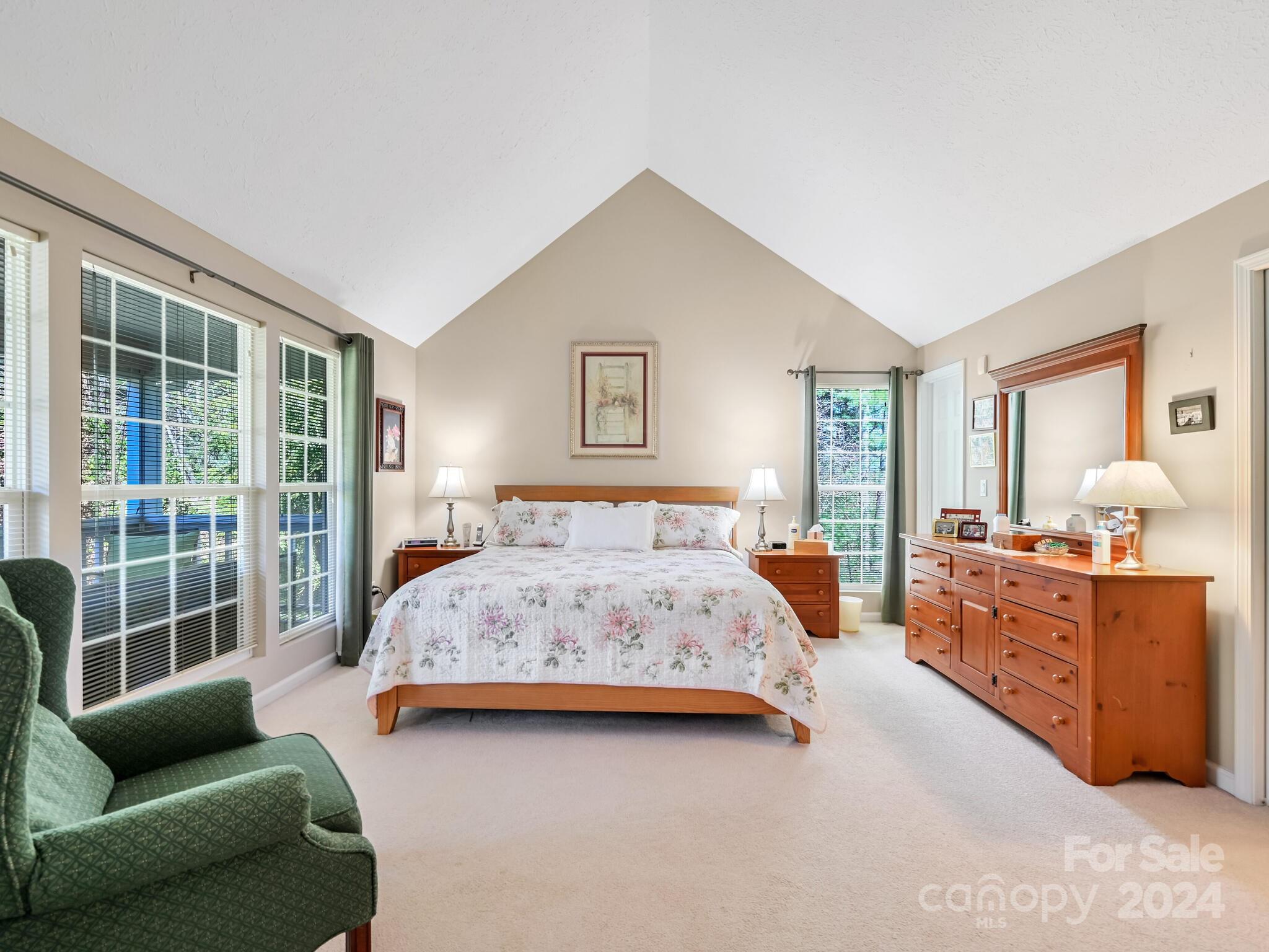 Old Applewood Hollow - Residential