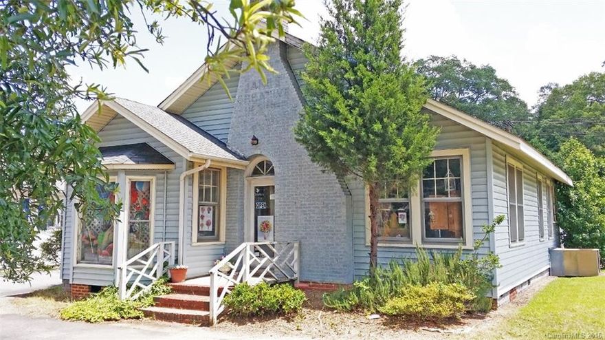 Great location on busy Rock Hill road for office or retail shop.  Needs some TLC.