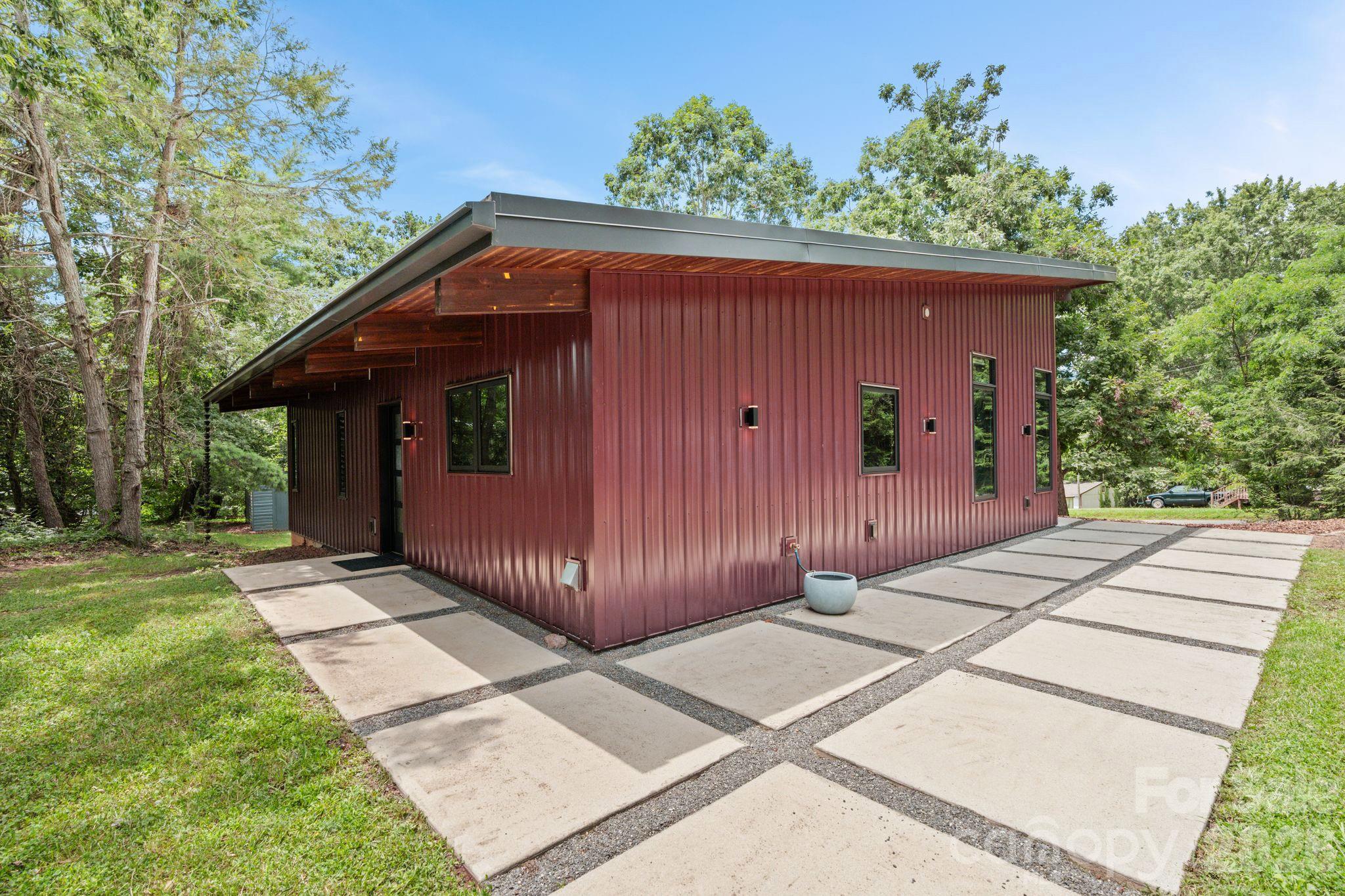 39 Wolf Road