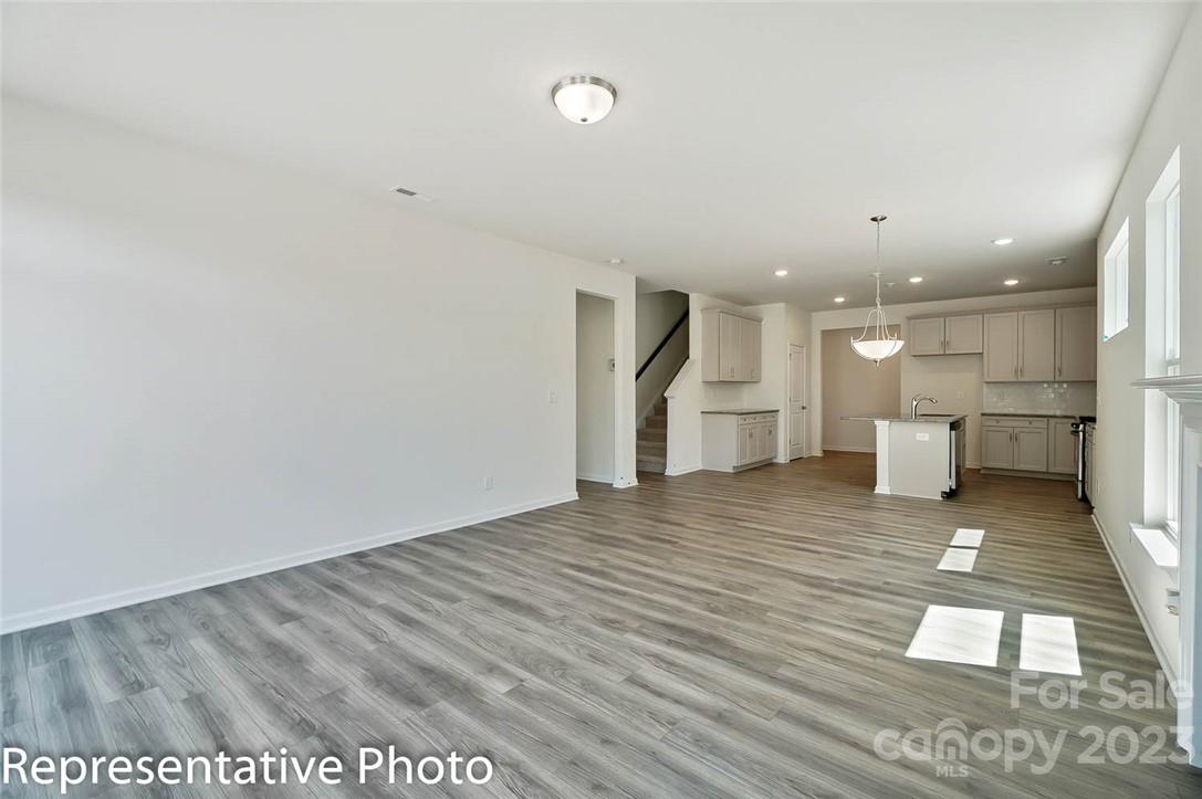 Harrisburg Village - Residential