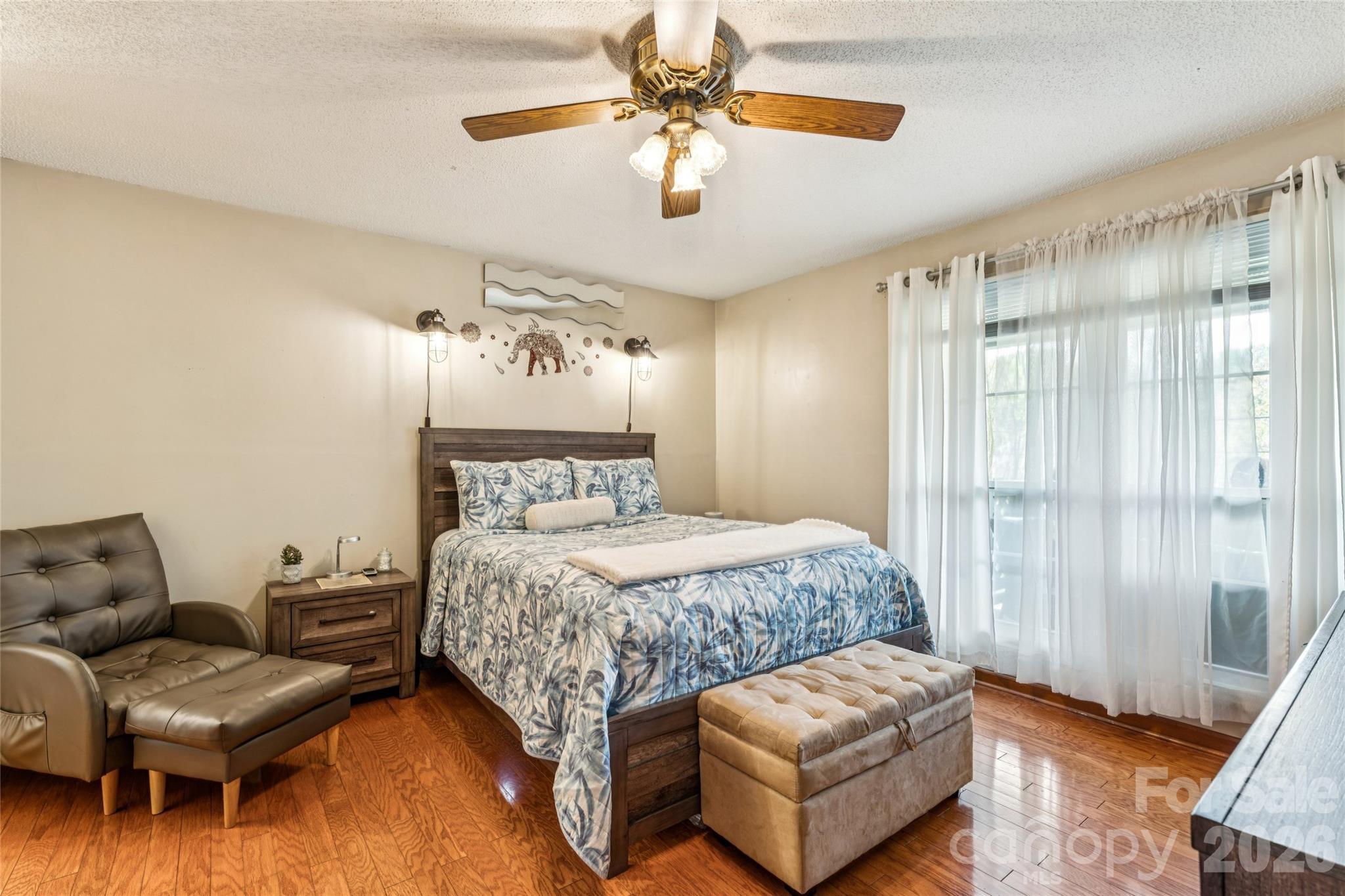 Harris Lake - Residential