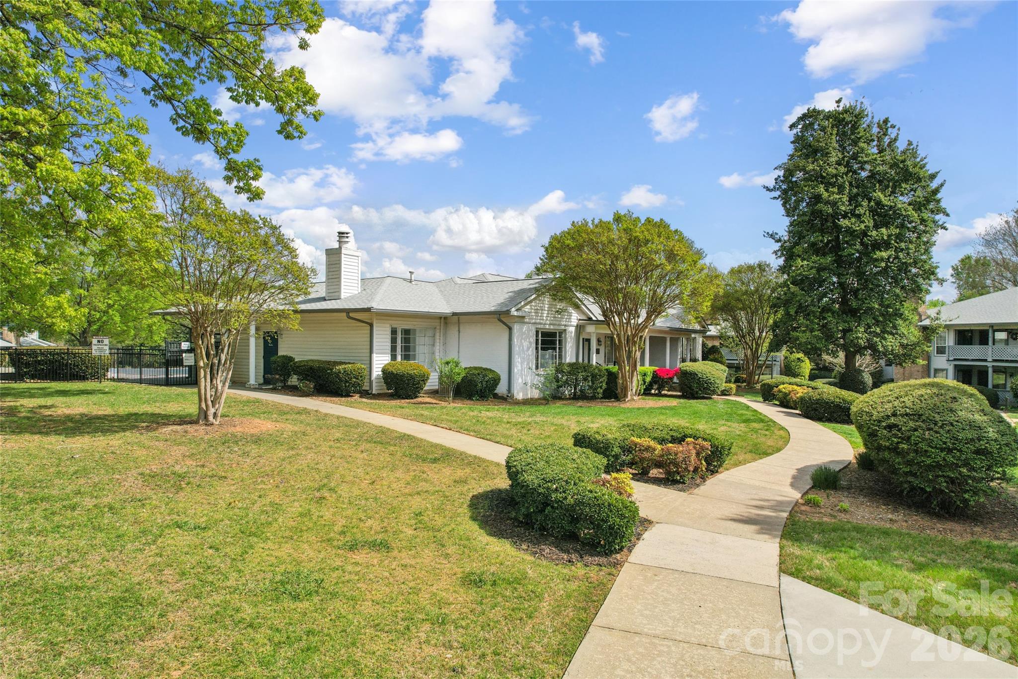 Harris Lake - Residential