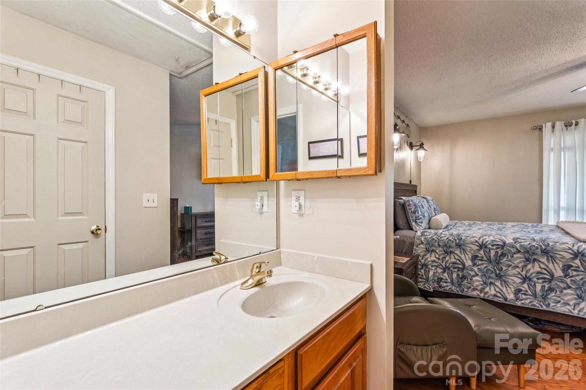 Harris Lake - Residential