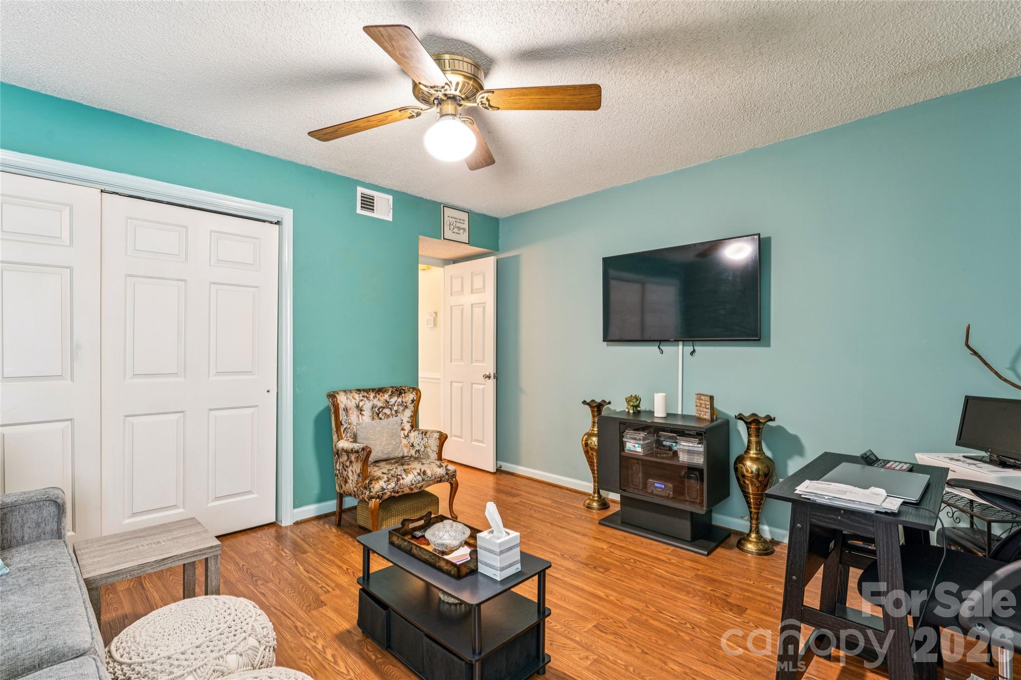 Harris Lake - Residential