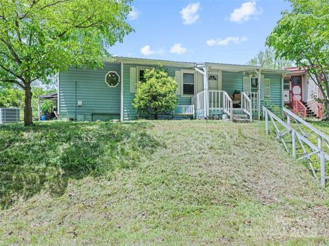 3383 Thickety Road Clyde NC 28721